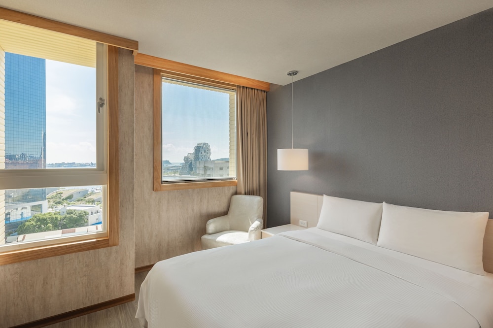 STANDARD, 2 DOUBLE BEDS, HARBOUR VIEW