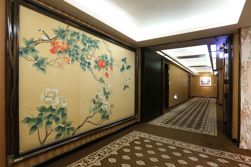 Kings Town Hotel 33/41