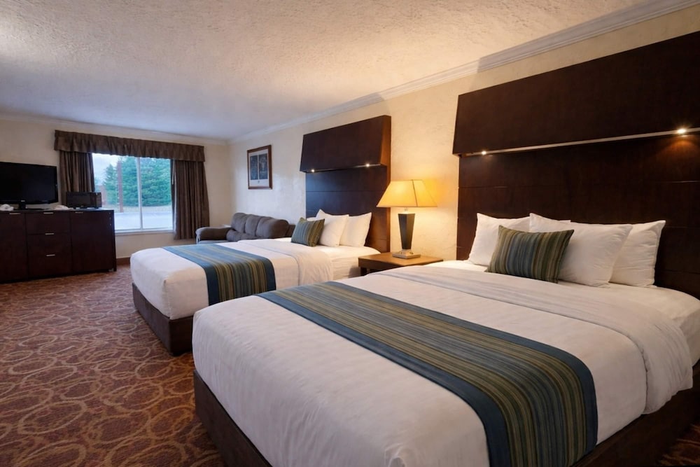 Sturgis Lodge & Suites, Travelodge by Wyndham 16/36