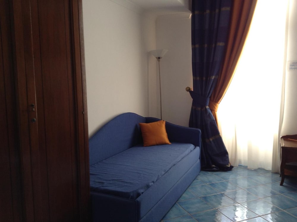 HOTEL FLORIDIANA 28/63