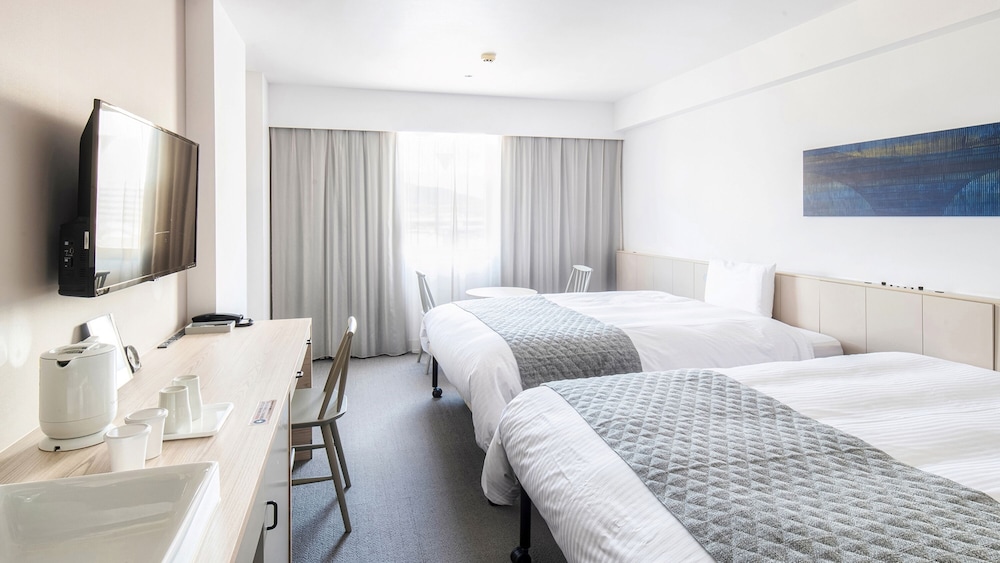 COMFORT, TWIN BEDS