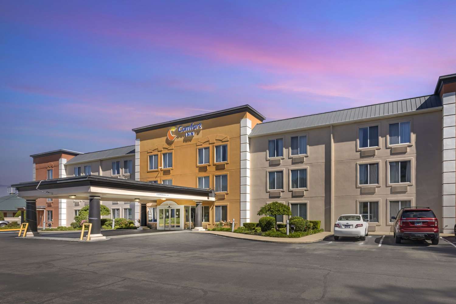 Comfort Inn Dickson, TN 3/35