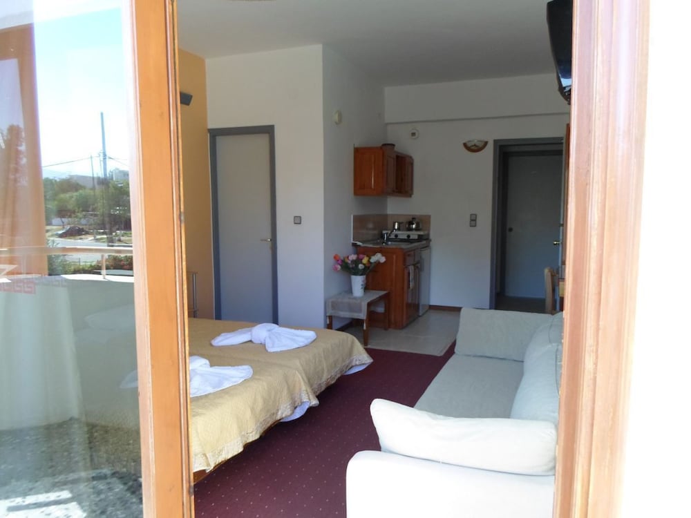 Sun City Apartments 32/50
