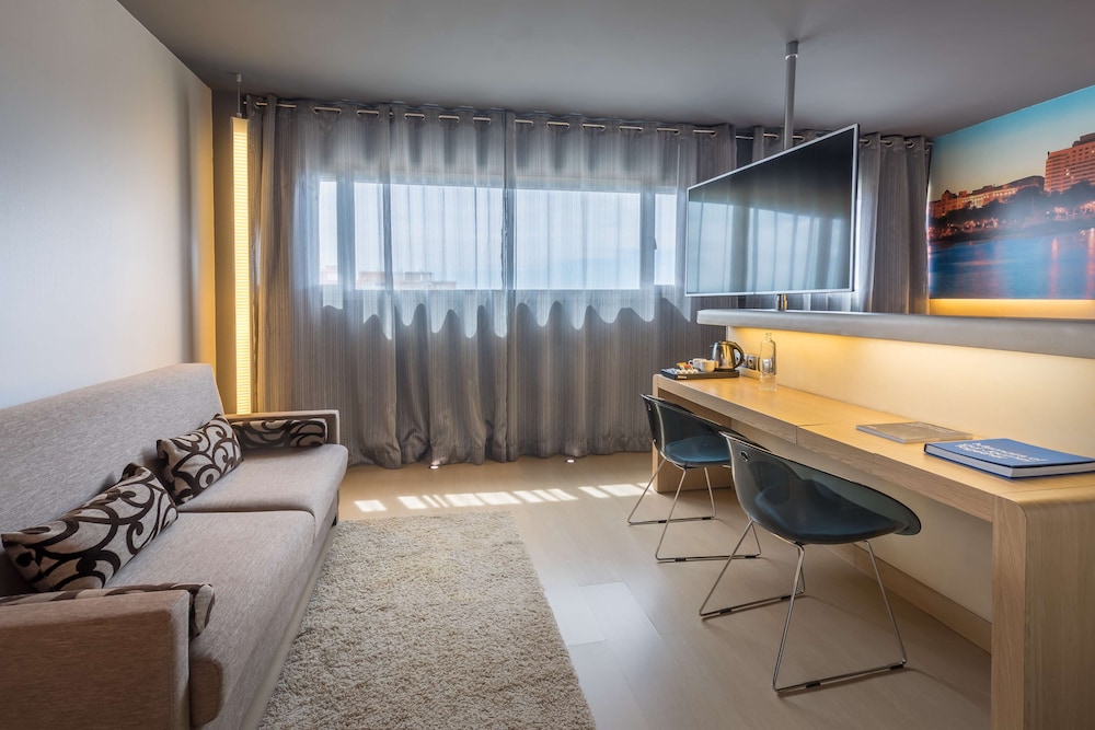 Barcelo Malaga 43/72