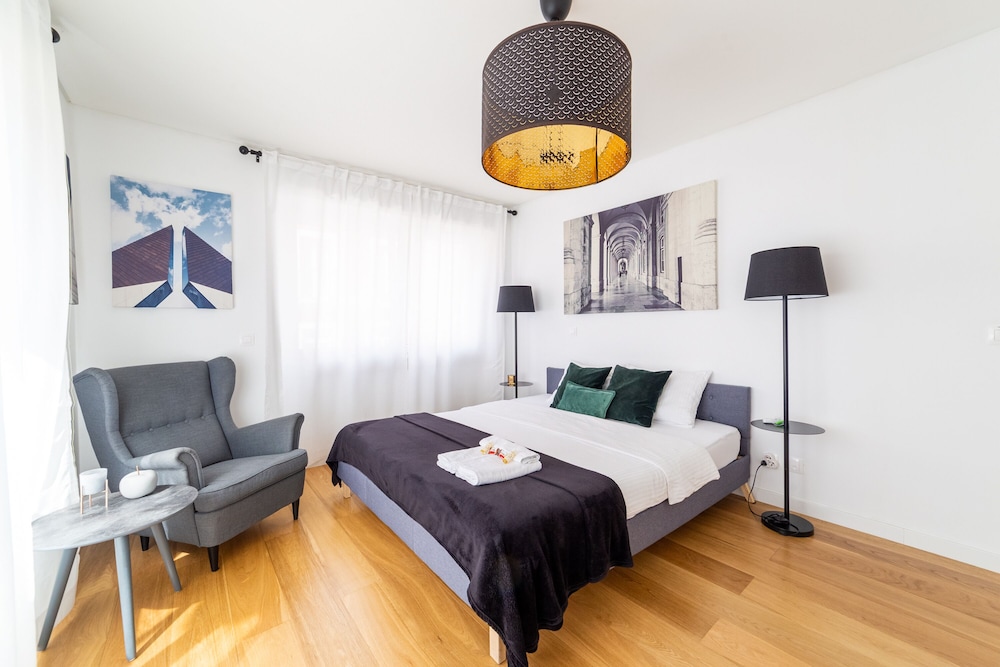 Industrial Lisbon Apartment - Adults Only 9/49