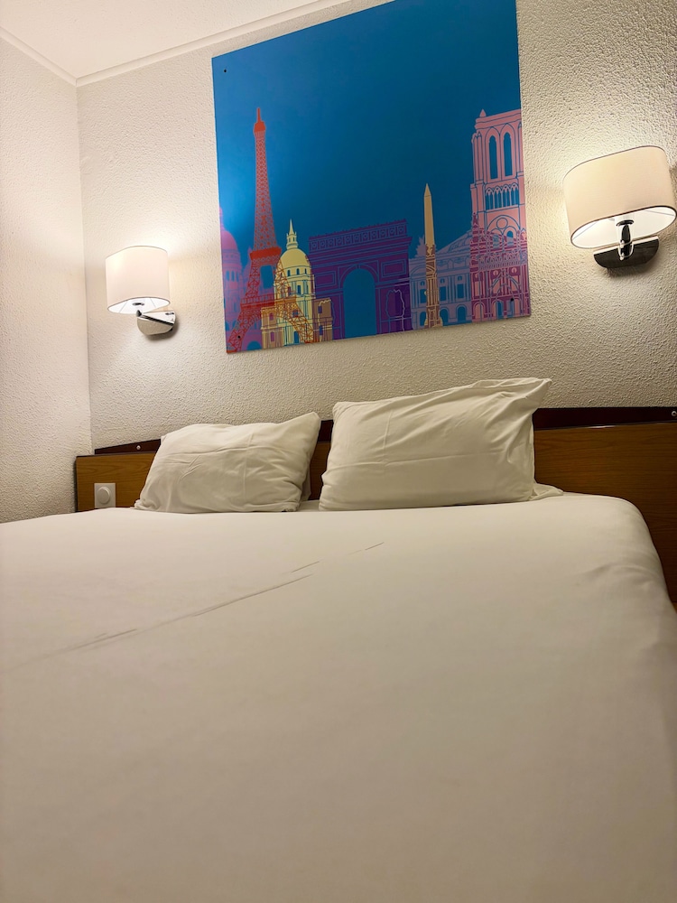 Kyriad Direct Marseille Est - La Valentine 22/52