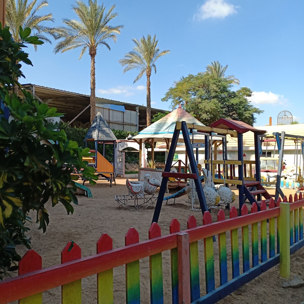 Jaz Pyramids Resort 41/50