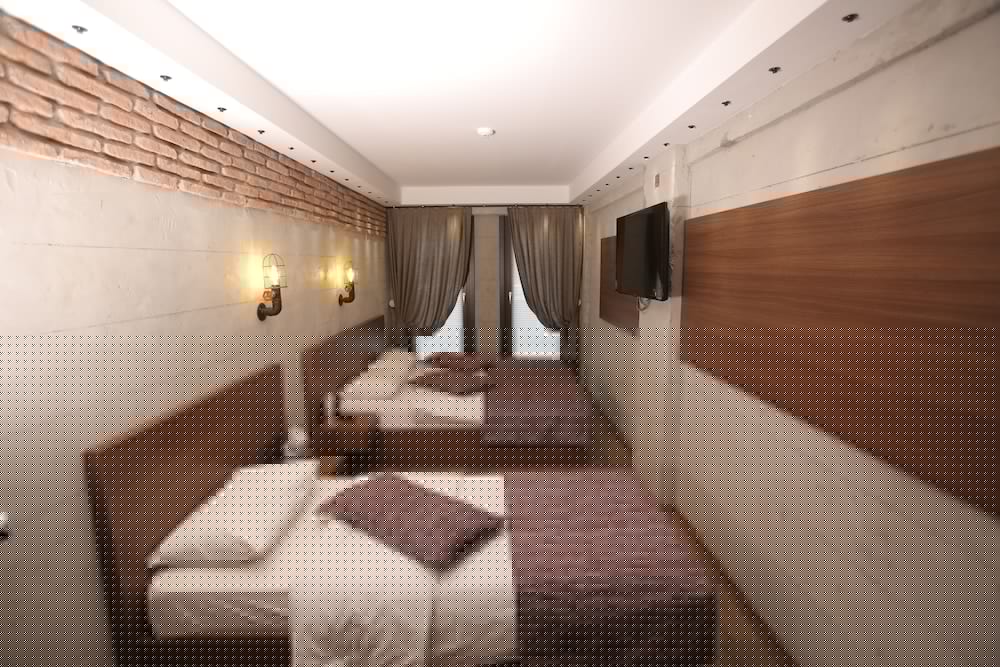 Elibol Hotel 16/52