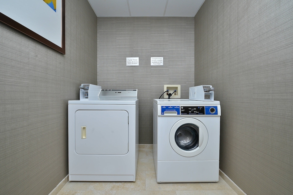 Courtyard By Marriott Bentonville 15/42