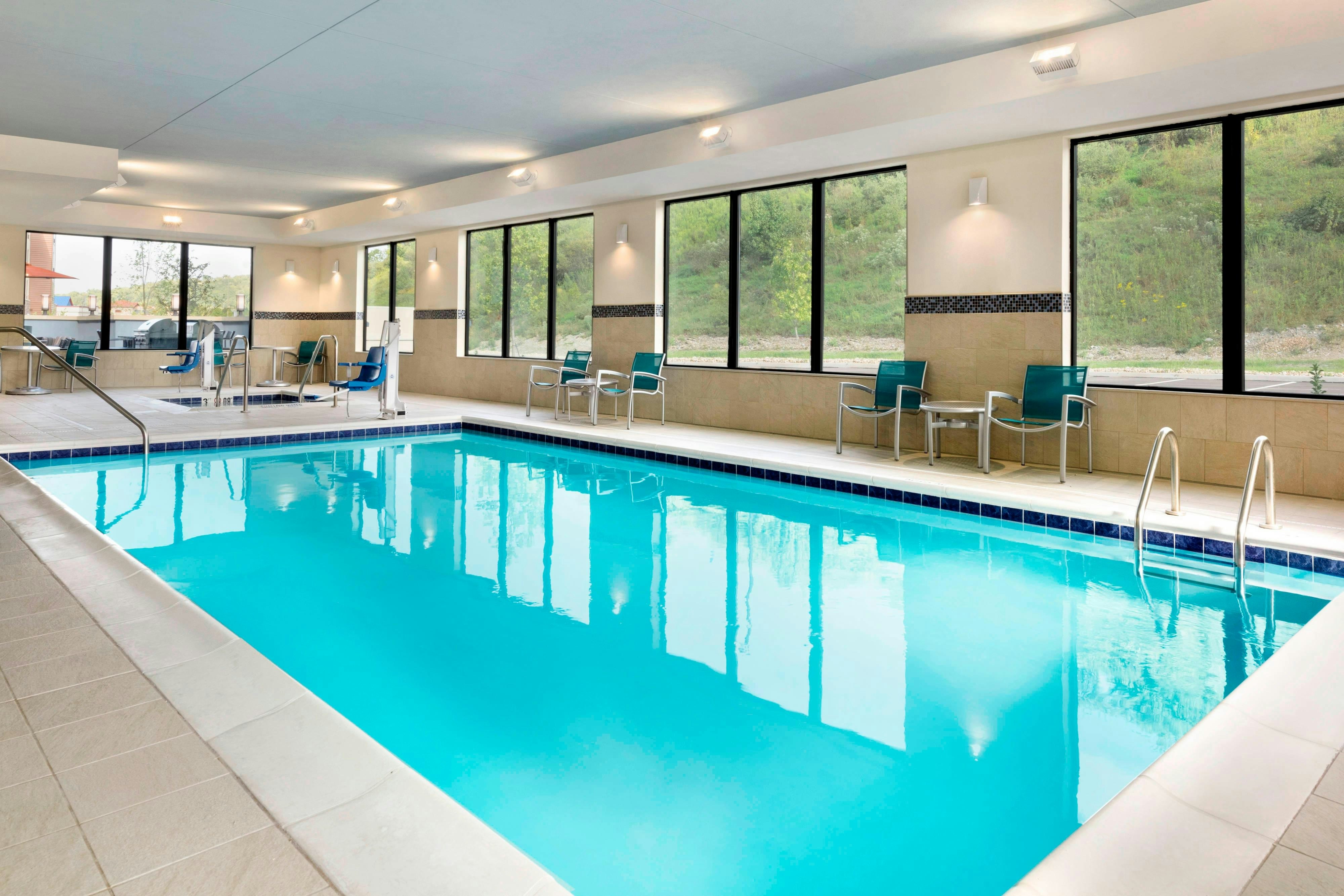 TOWNEPLACE SUITES PITTSBURGH AIRPORT/ROBINSON TOWNSHIP 13/34
