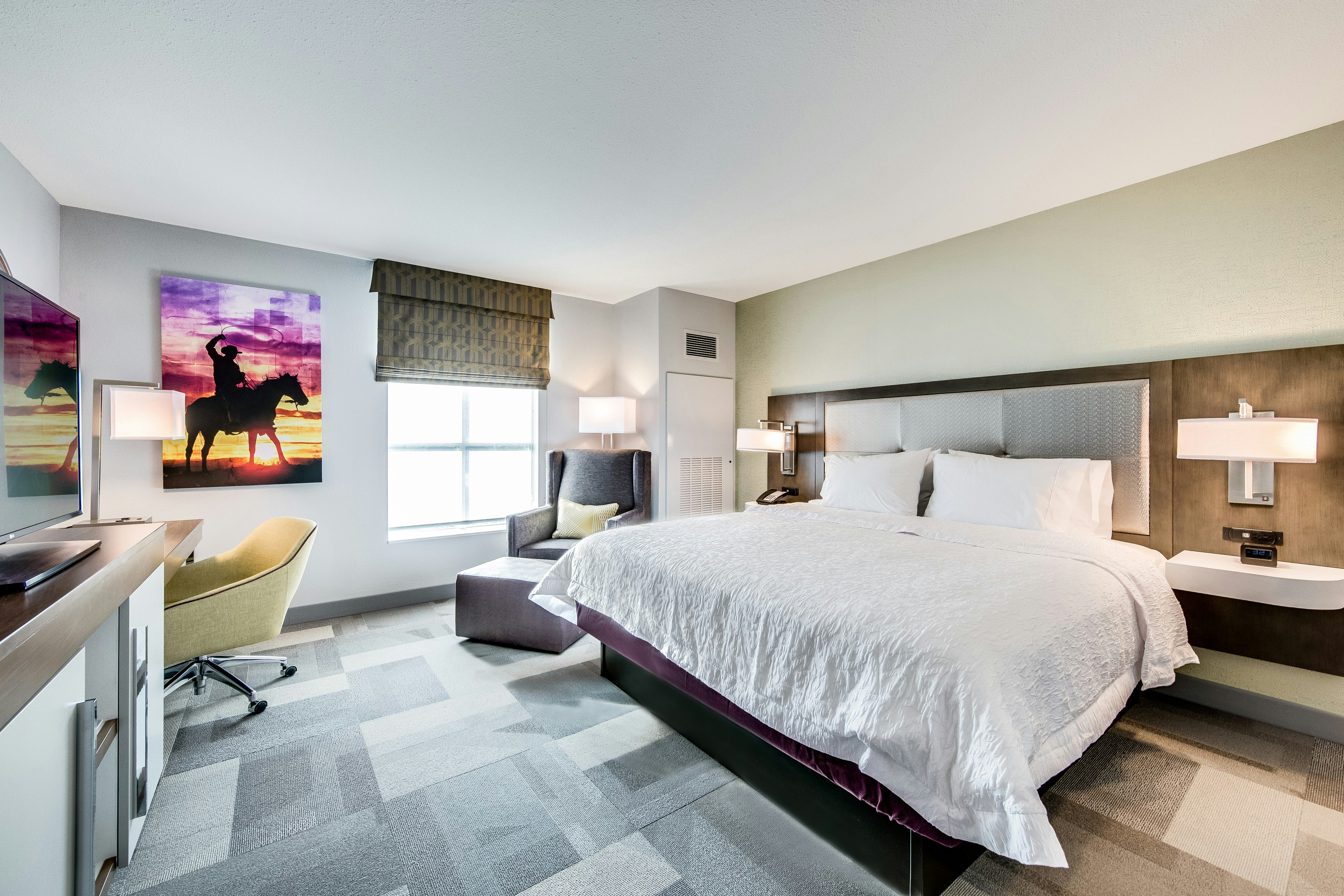 ROOM, KING BED