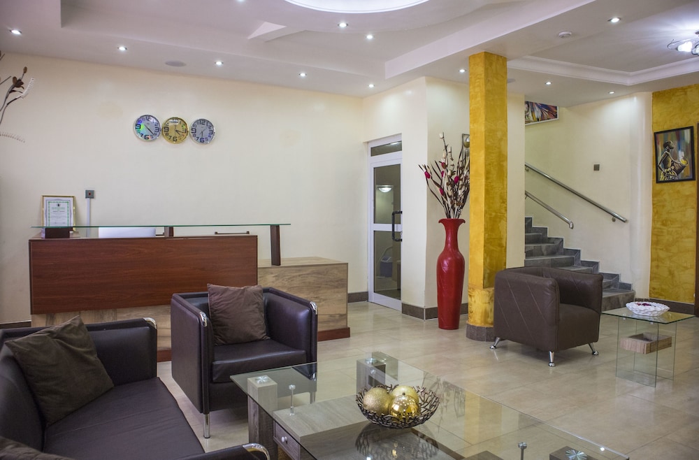 Villa Angelia Hotel 24/36