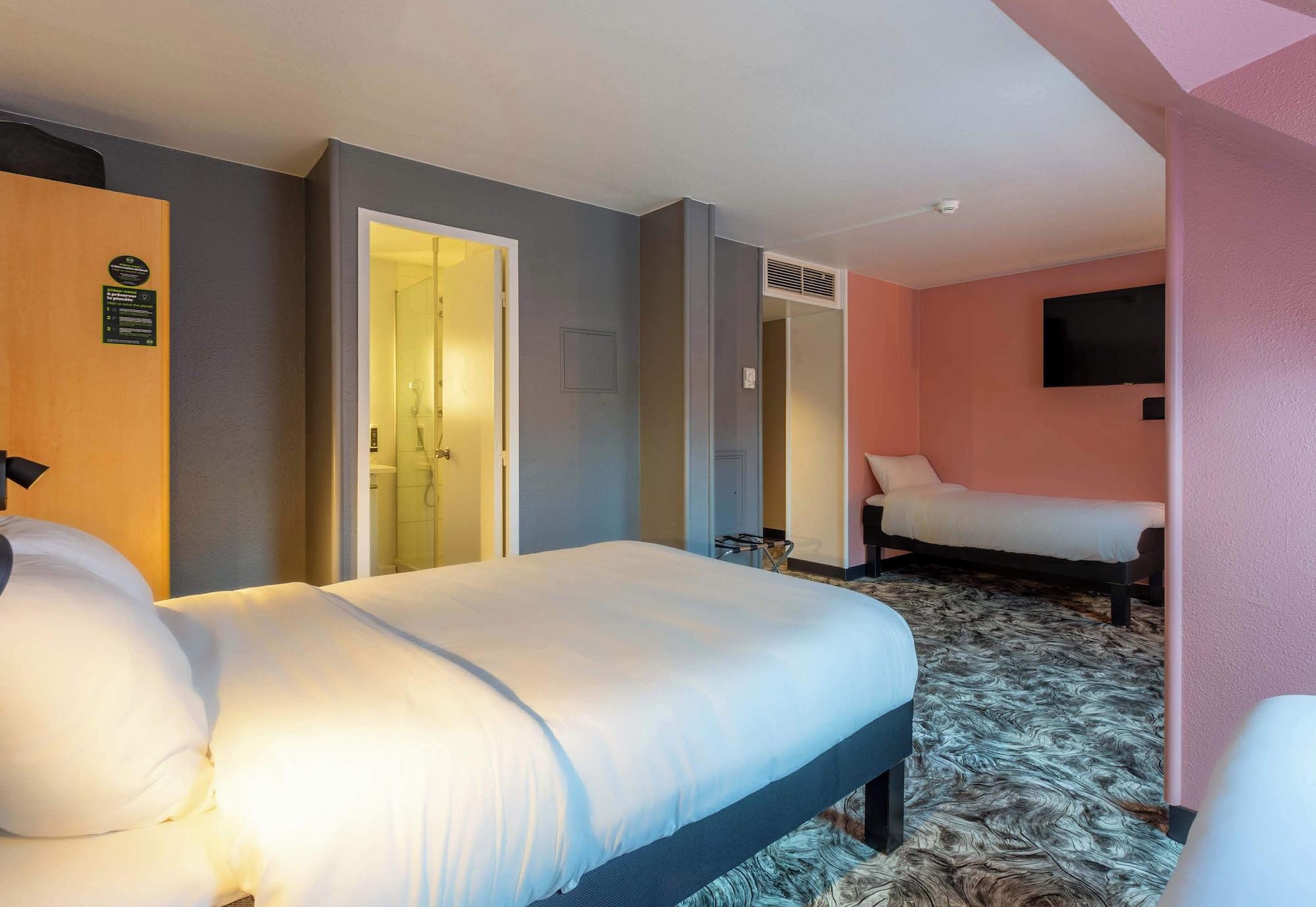 Room, Triple