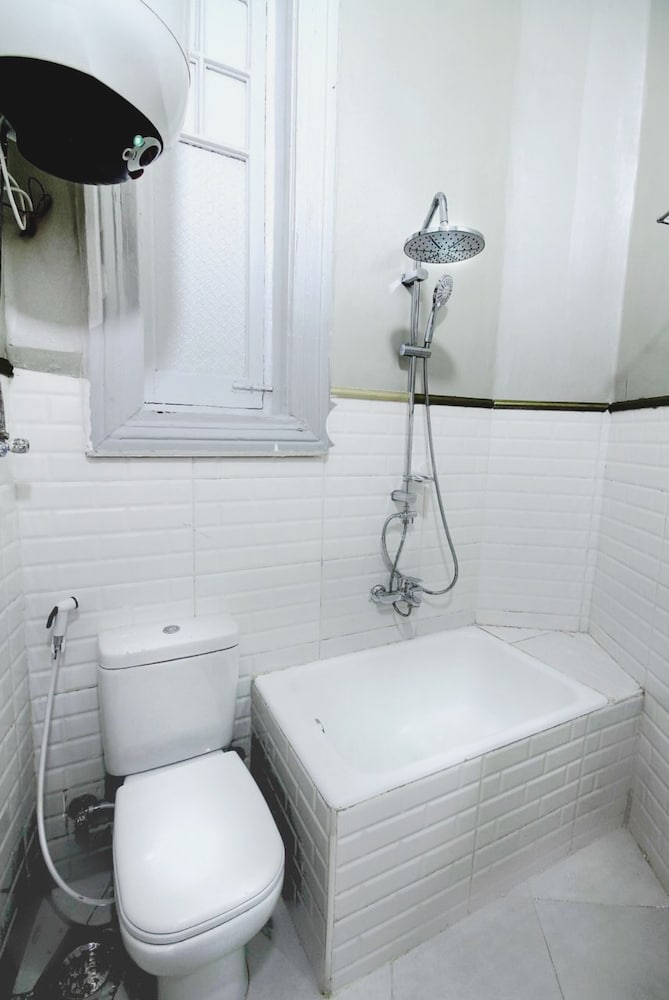 Tahrir Plaza Suites 54/57
