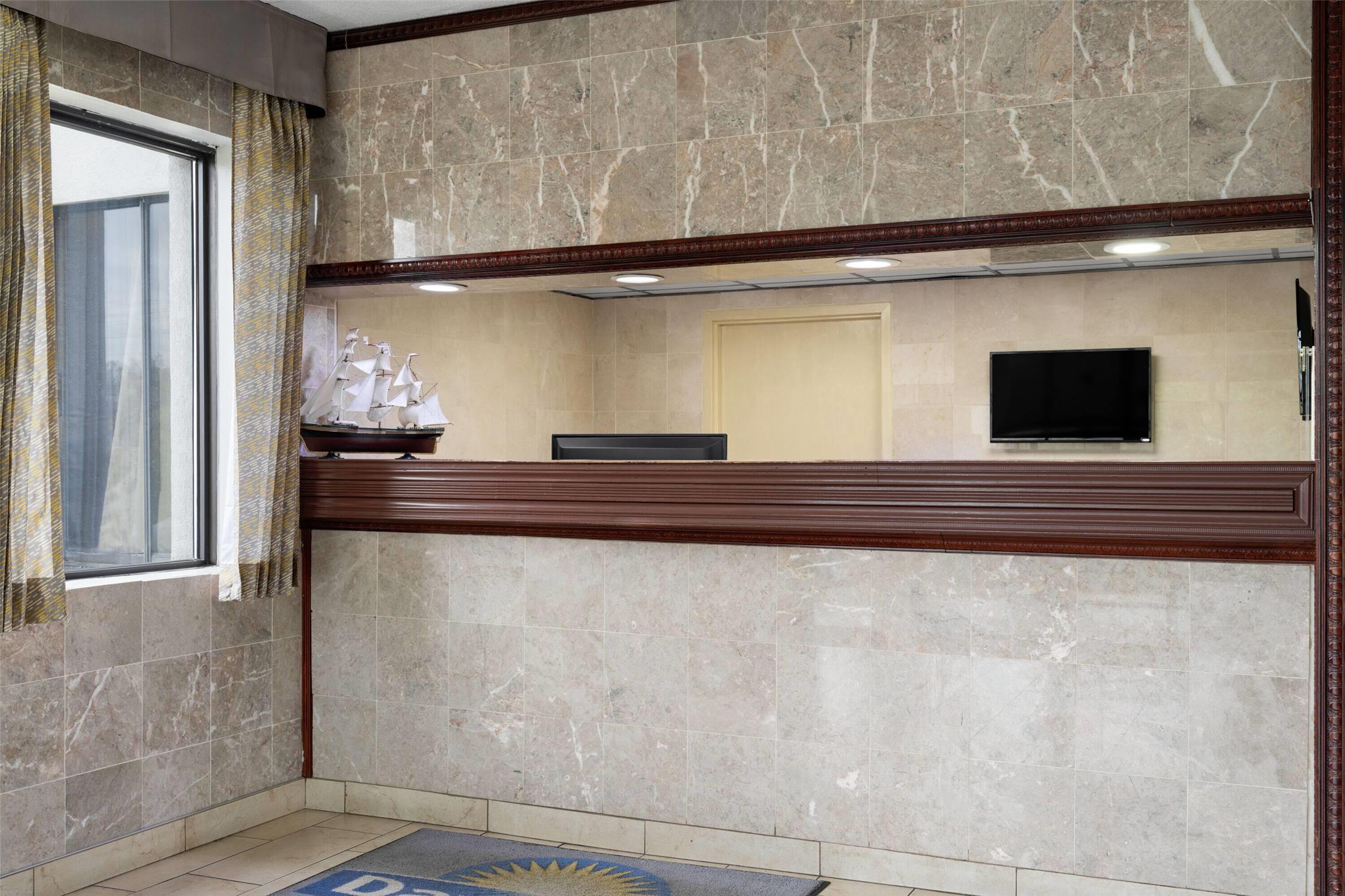 Days Inn By Wyndham Hagerstown 4/14
