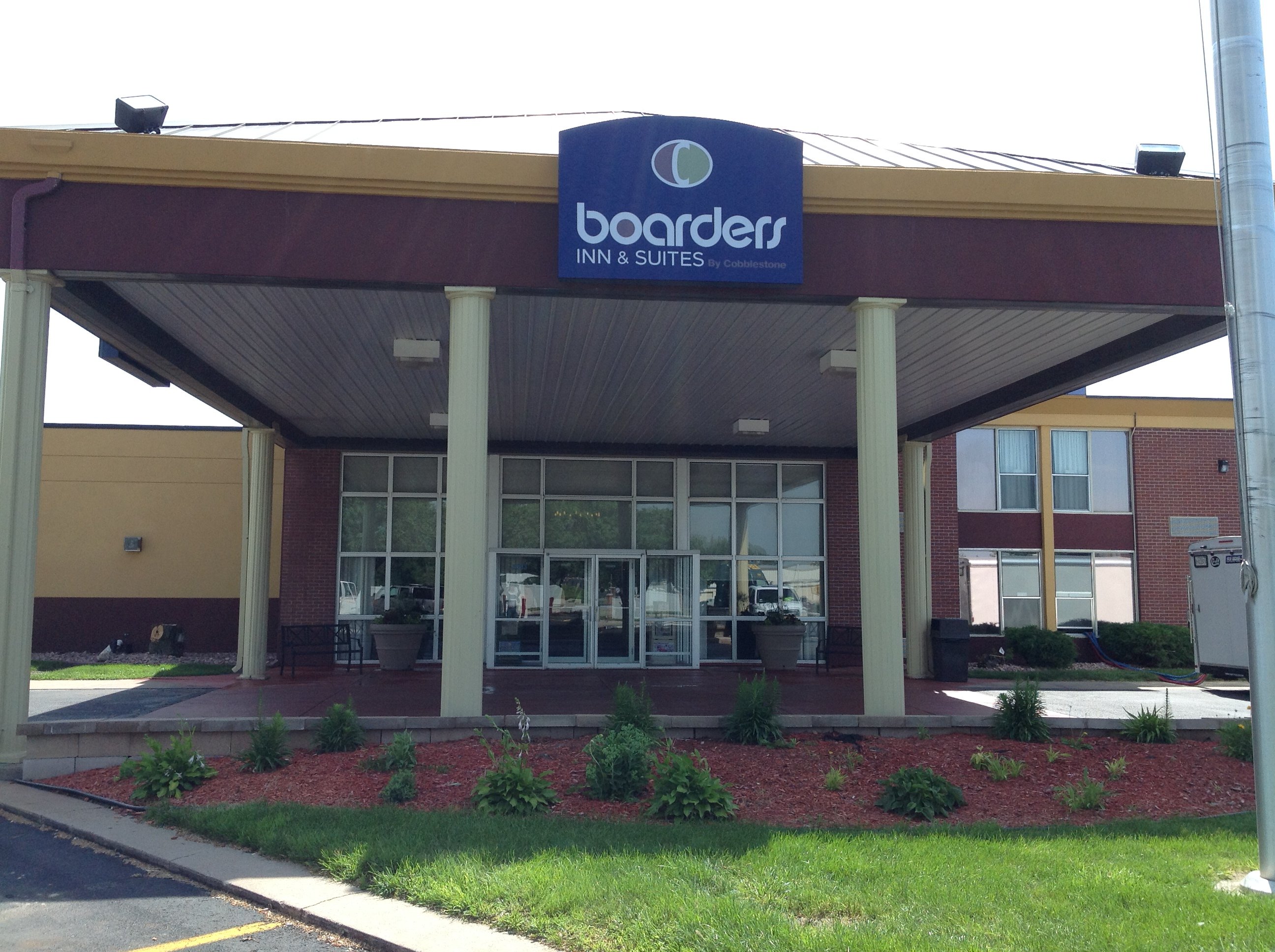 Boarders Inn and Suites by Cobblestone Hotels - Grand Island 2/75