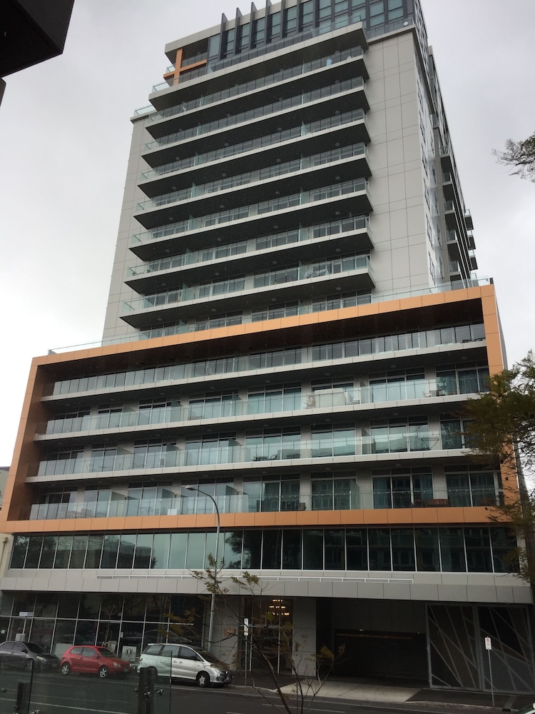 Tasha's Apartments on Morphett 3/50