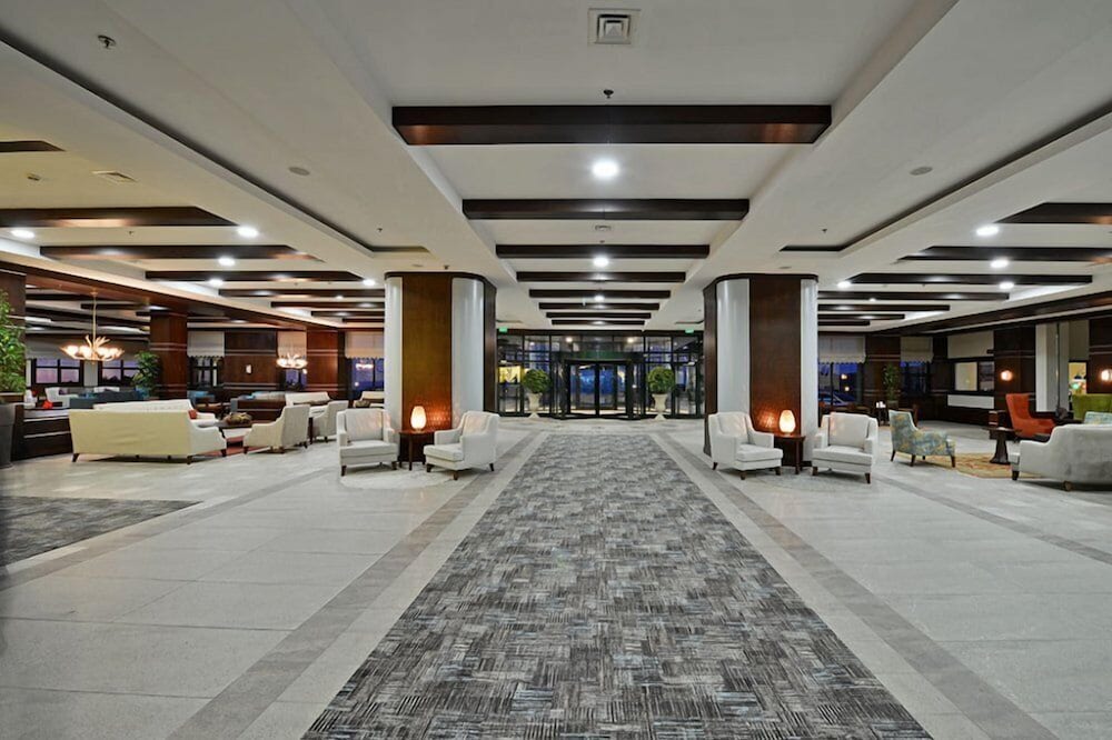 Karinna Convention And Spa 46/55