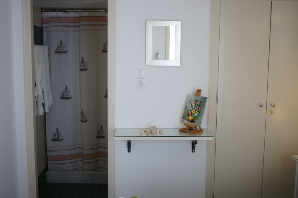 Hotel Cyclades 22/61