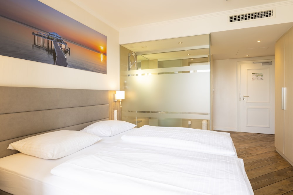 Hotel Vier Jahreszeiten Lubeck 10/50