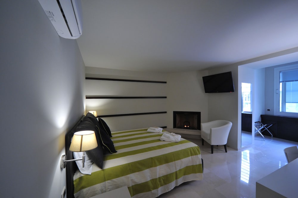 Gatto Bianco House 18/50
