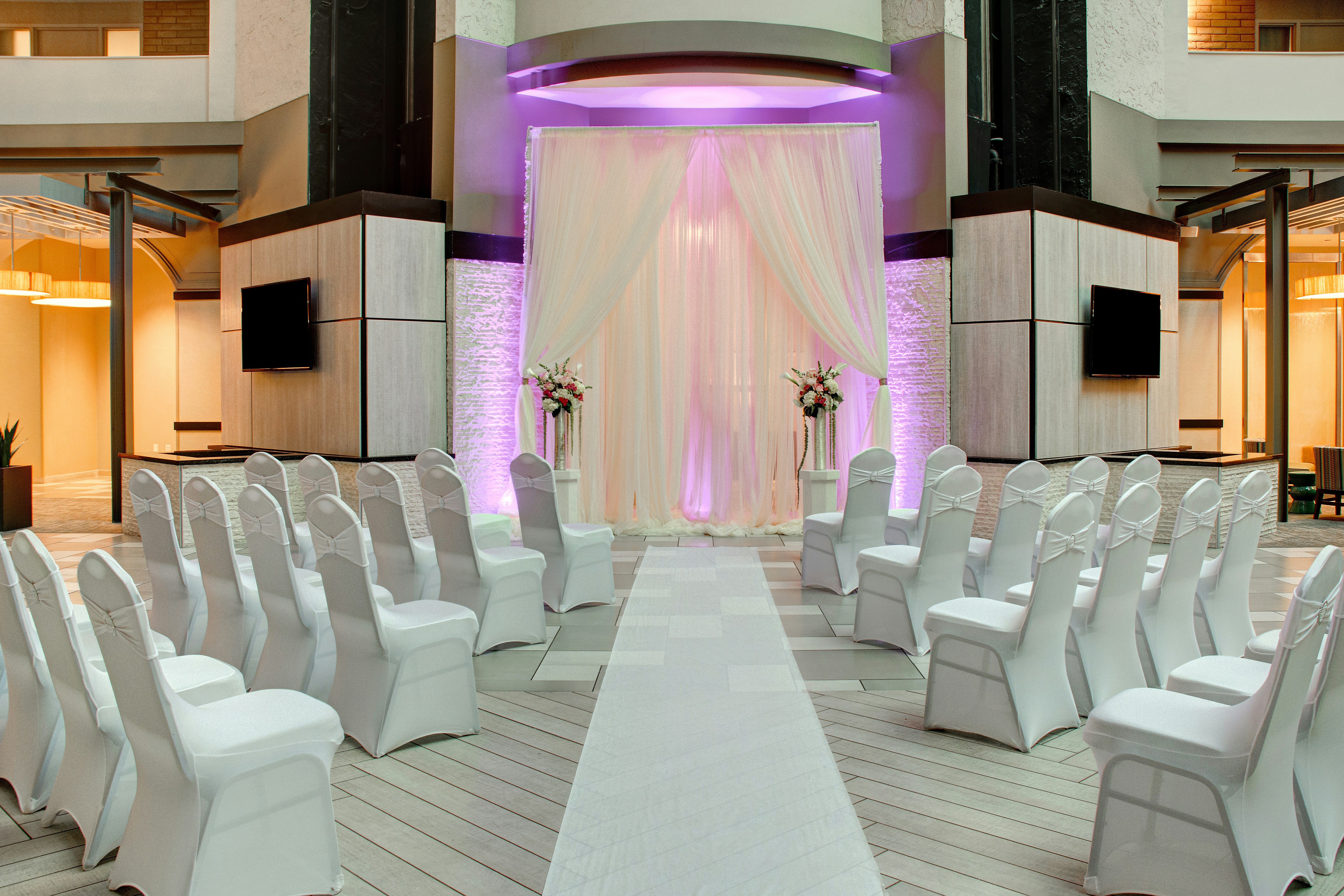 Embassy Suites by Hilton Jacksonville Baymeadows 41/85