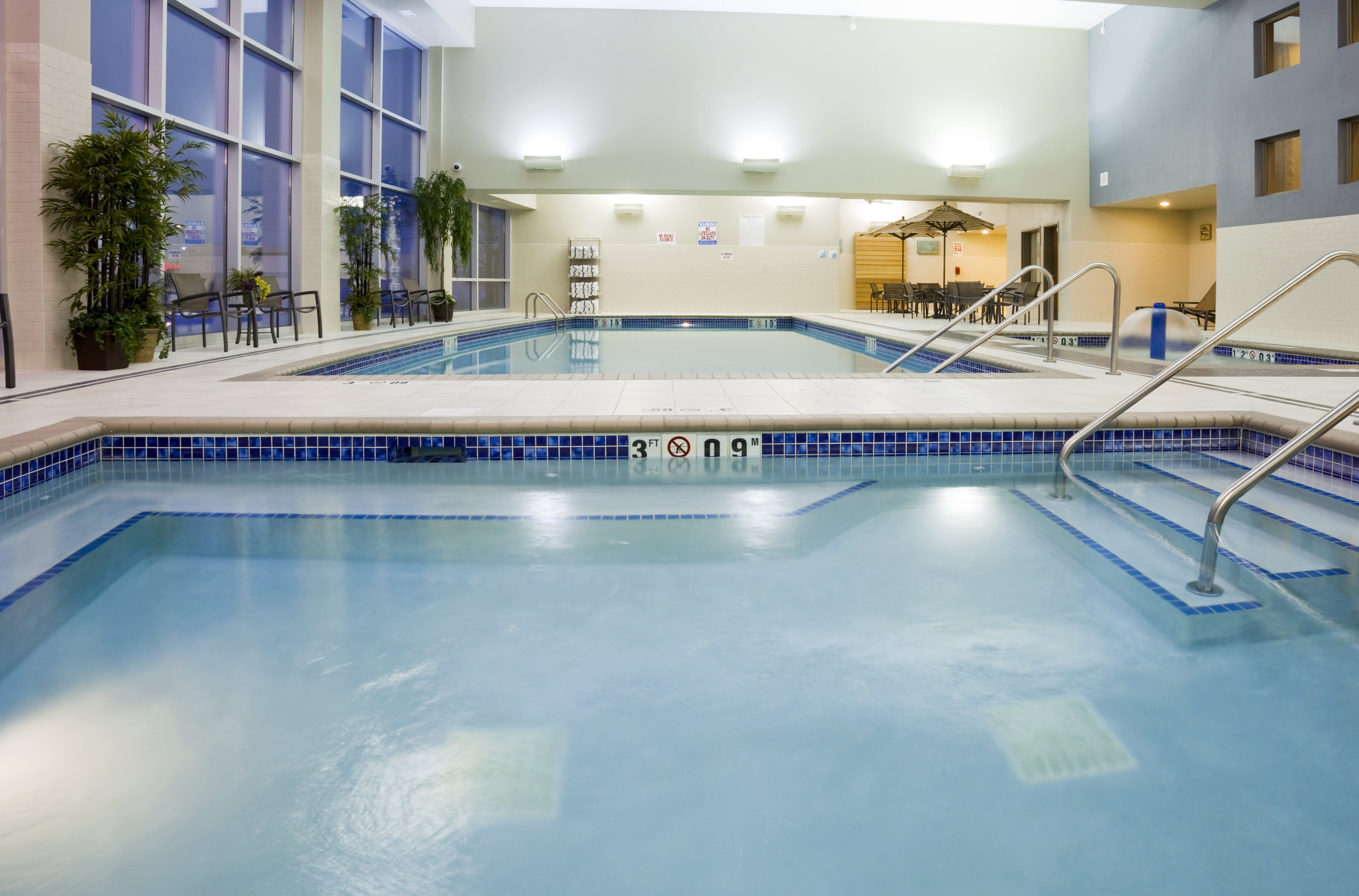 Holiday Inn Express Hotel And Suites Mankato East 42/76