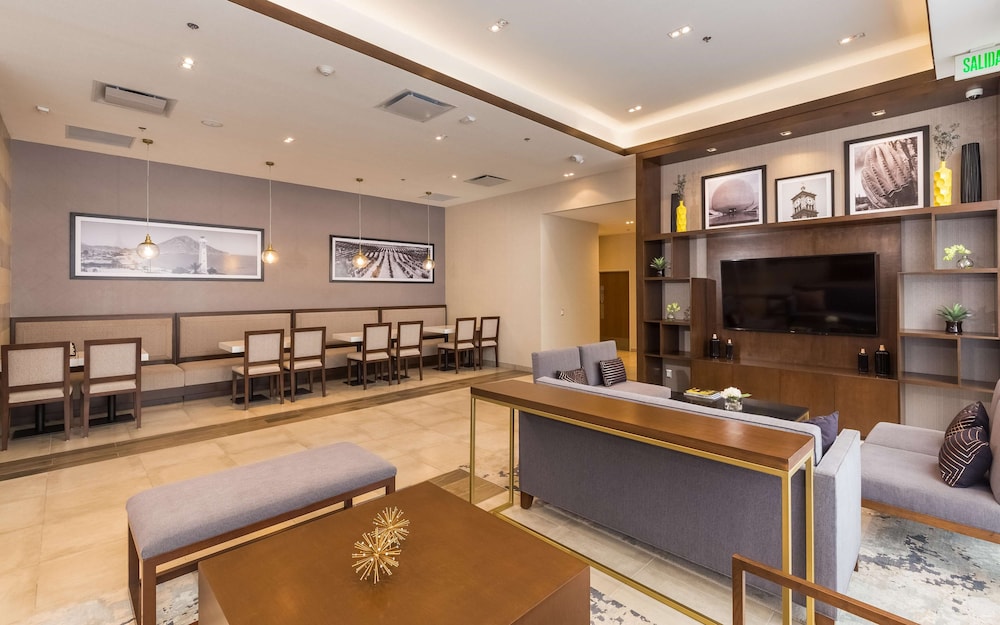 Hampton Inn by Hilton Tijuana 13/80