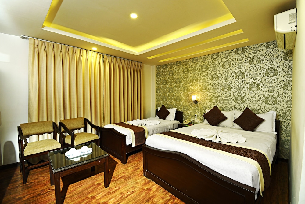 Kathmandu Grand Hotel 11/48