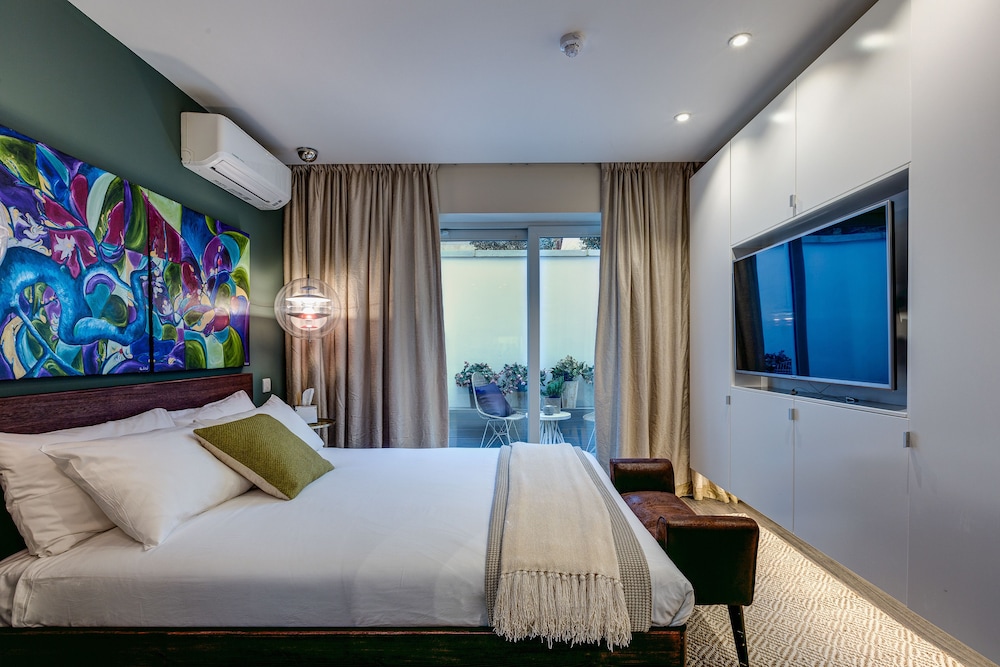 Hotel 55 12/55