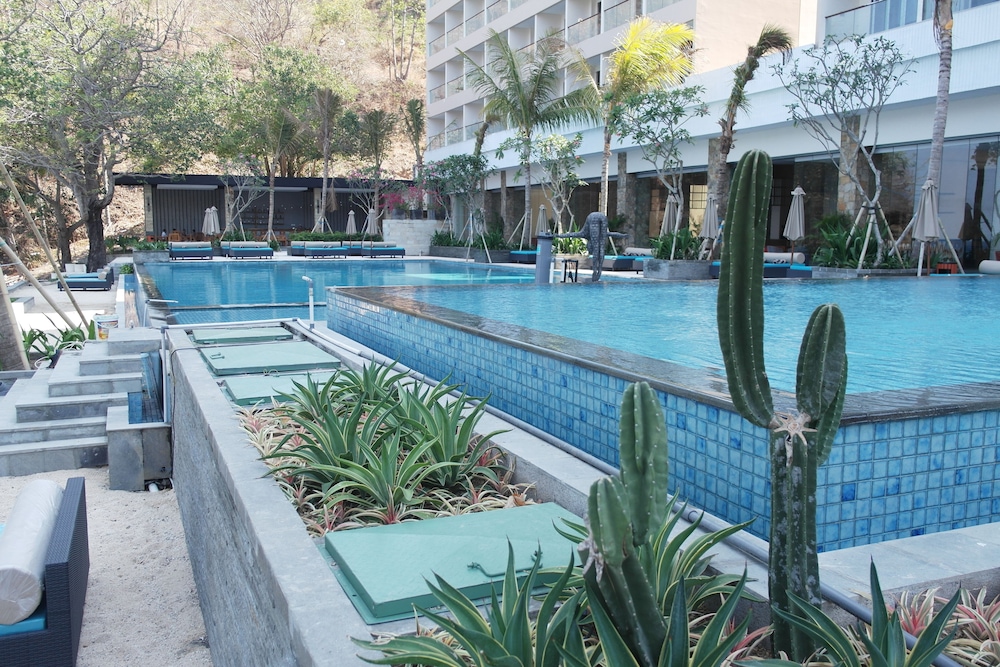 Louis Kienne Resort Senggigi 10/68