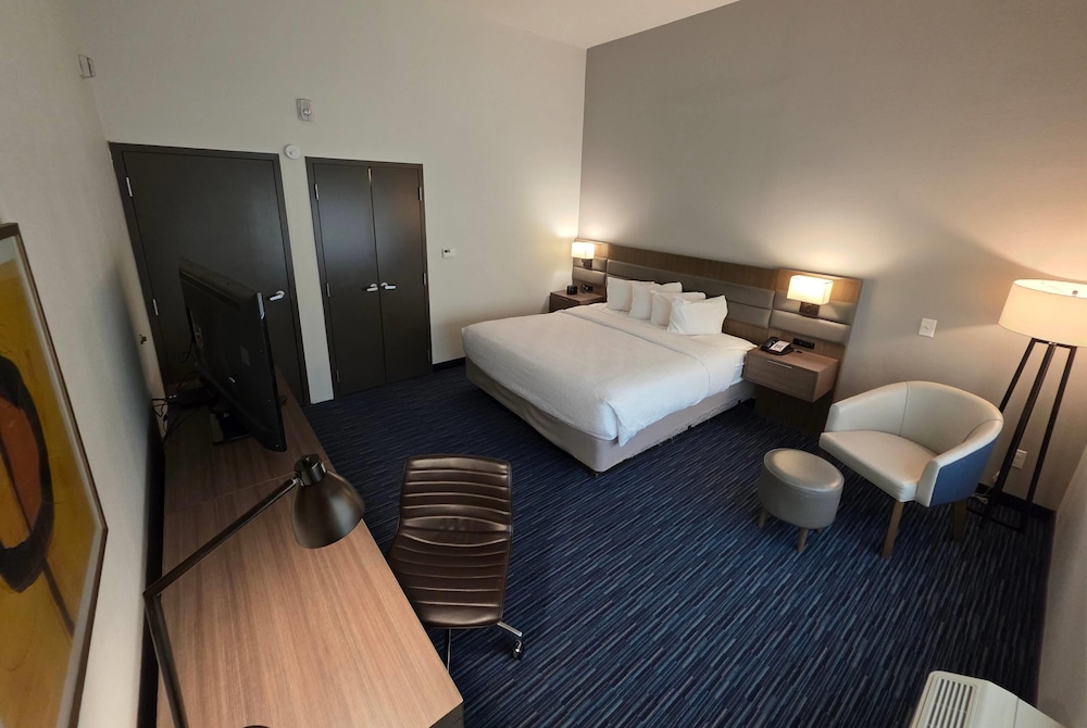 Hawthorn Extended Stay Austin North 21/50