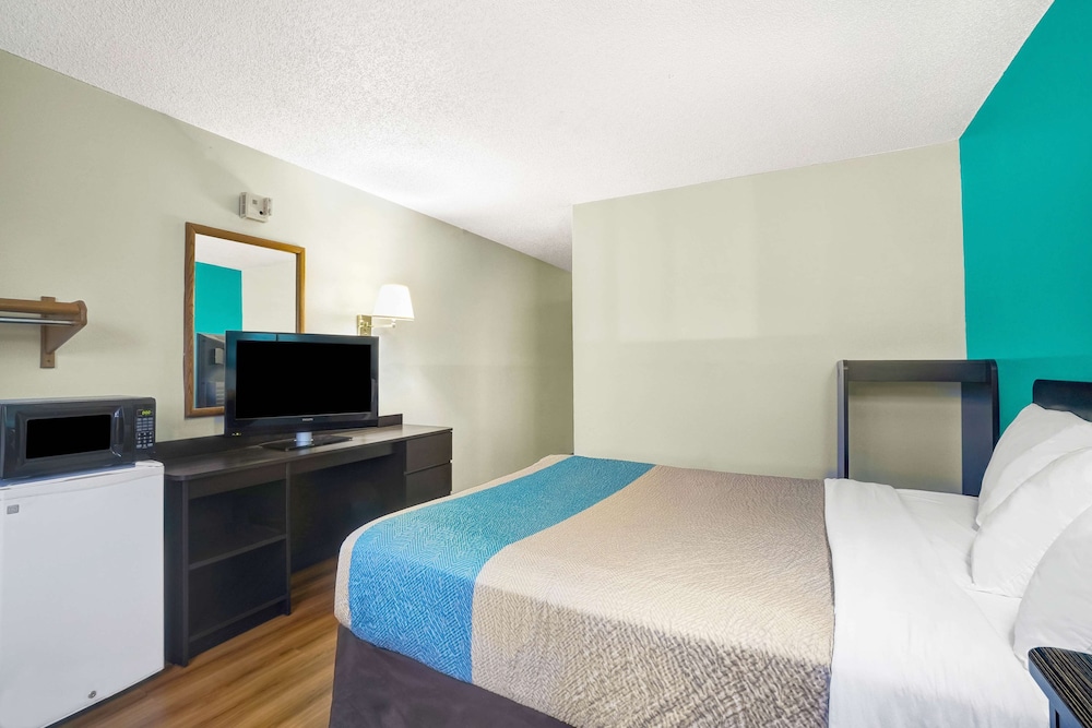 Motel6 Montoursville, PA - Williamsport 26/36