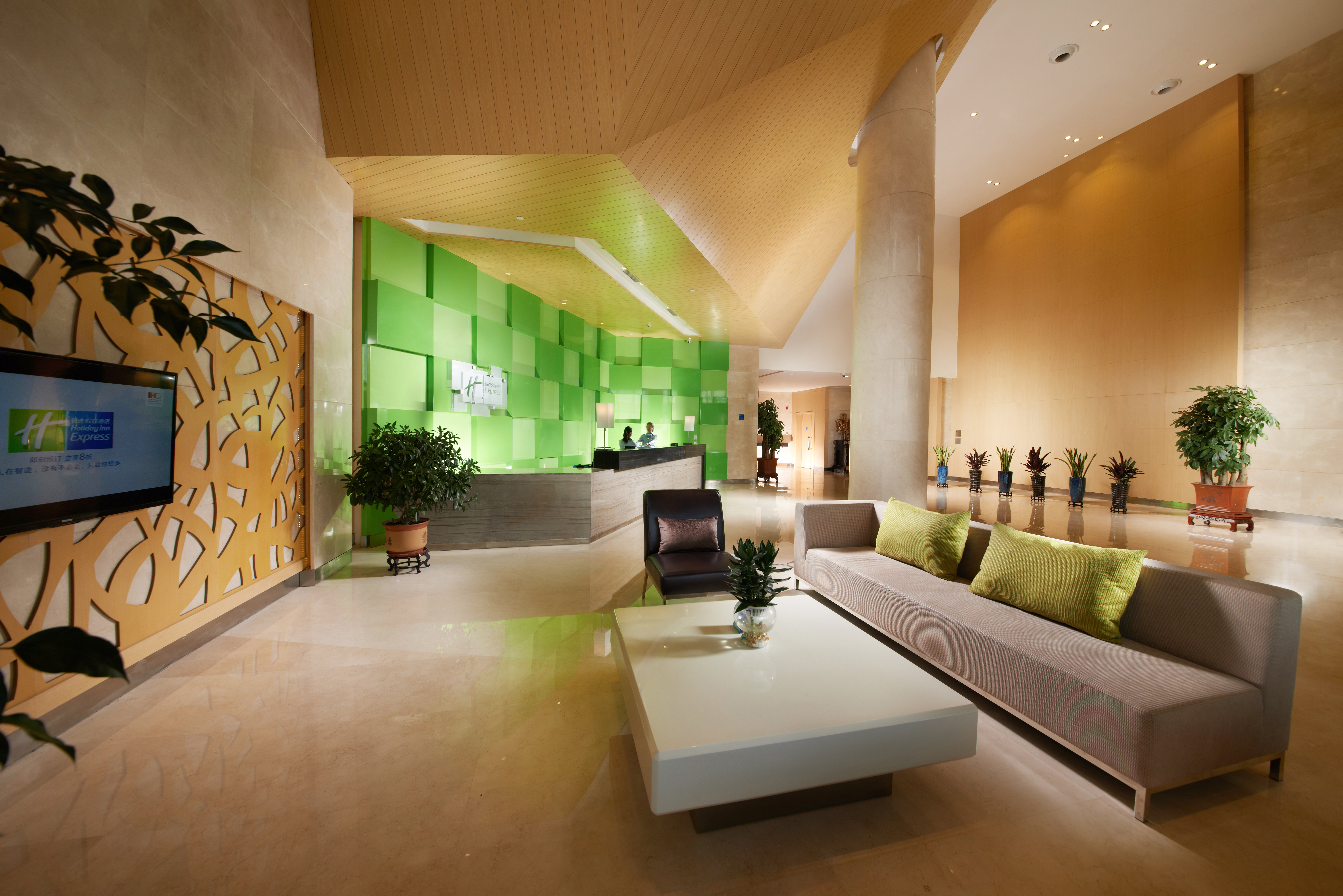 Holiday Inn Express Zhengzhou Airport 24/50