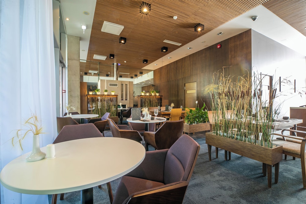 JOHAN SPA HOTEL 34/50