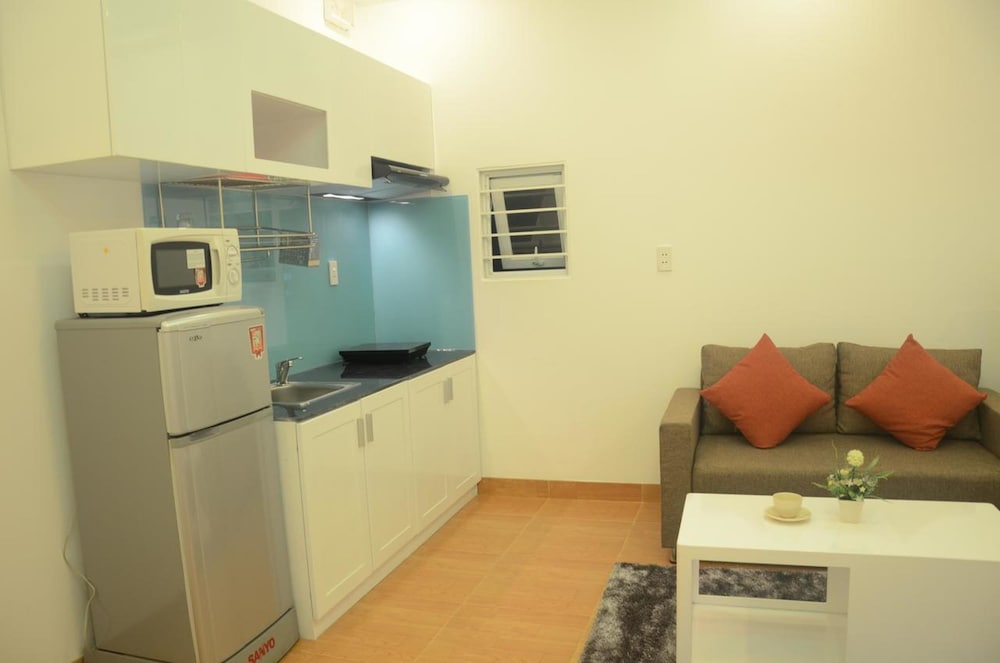 Smiley Apartment 3 50/50