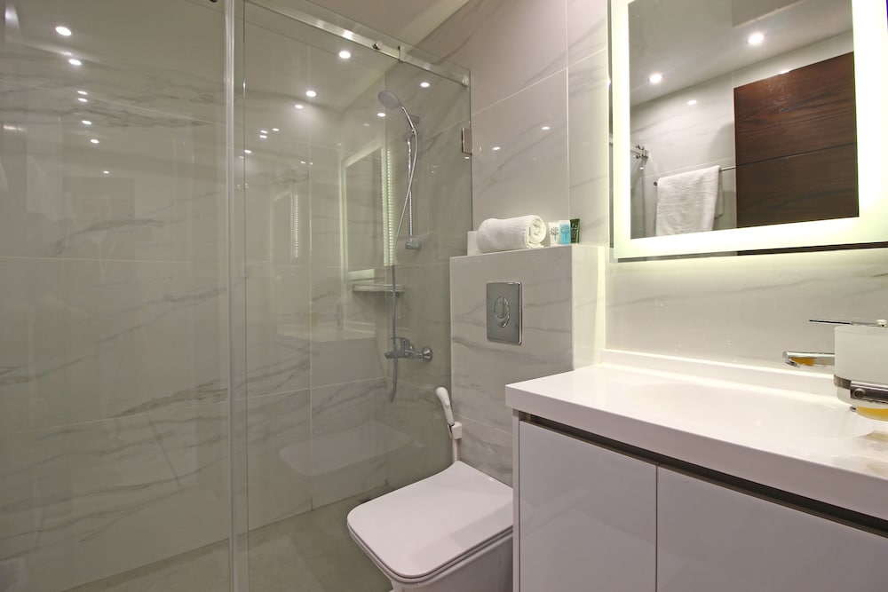 Palm Ville Suites 11/46