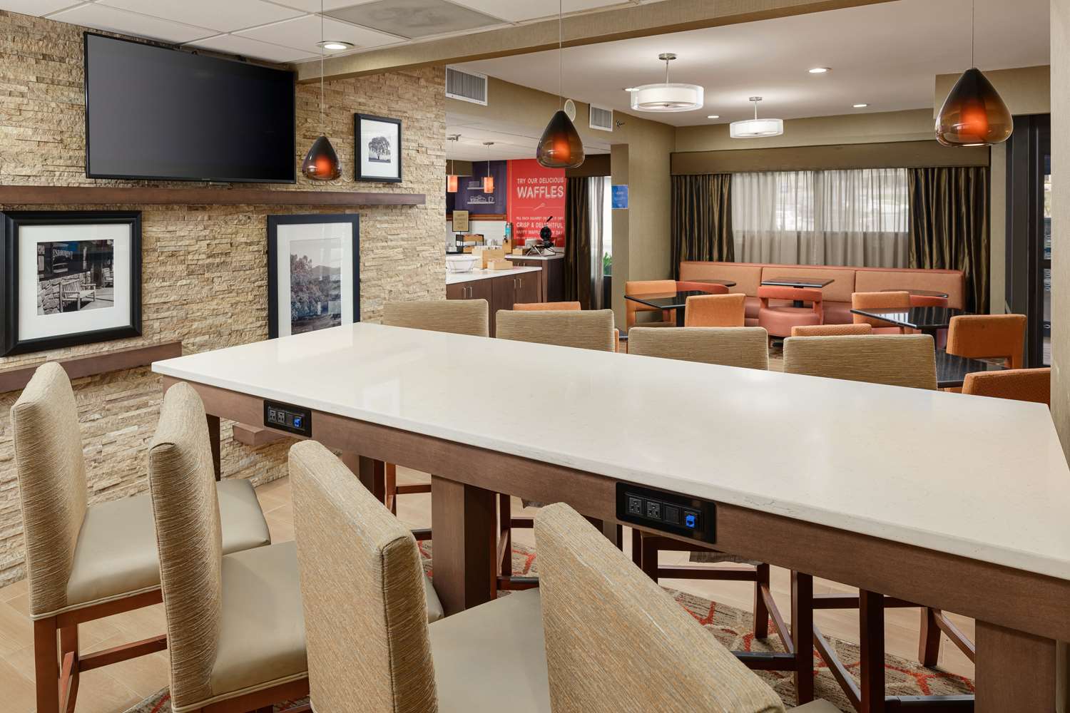 Hampton Inn Oak Ridge Knoxville 22/27