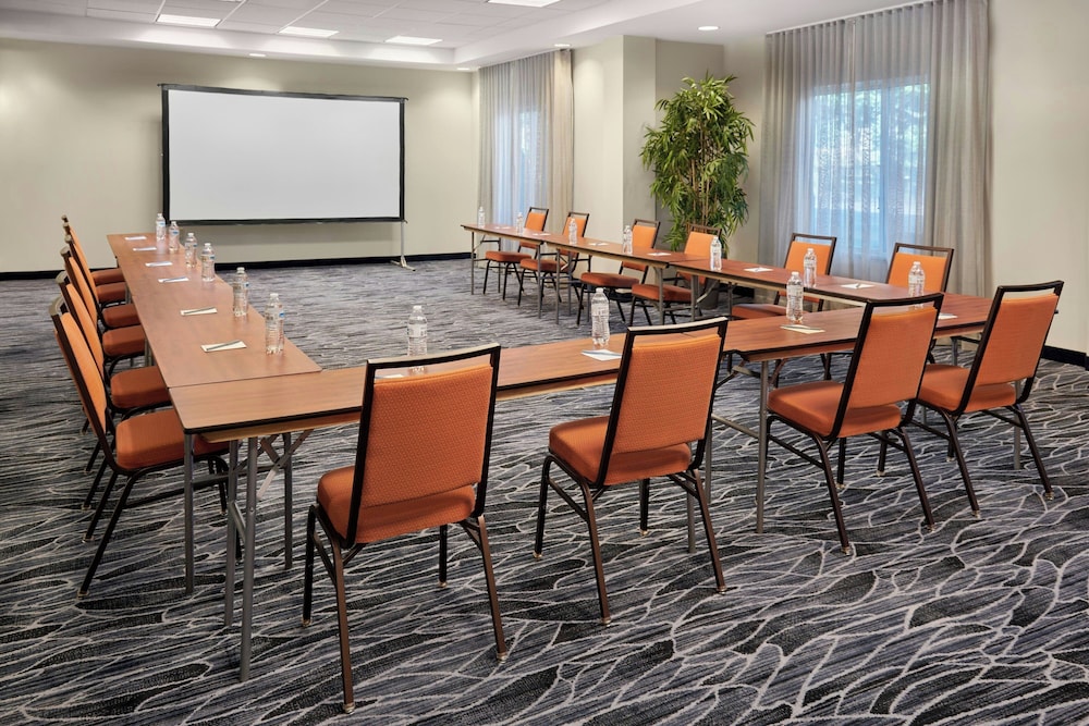 Fairfield Inn Suites Cartersville 41/49