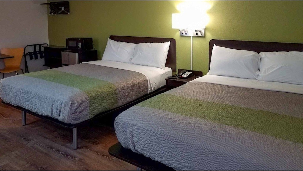 Motel6 Burlington, WA 27/45