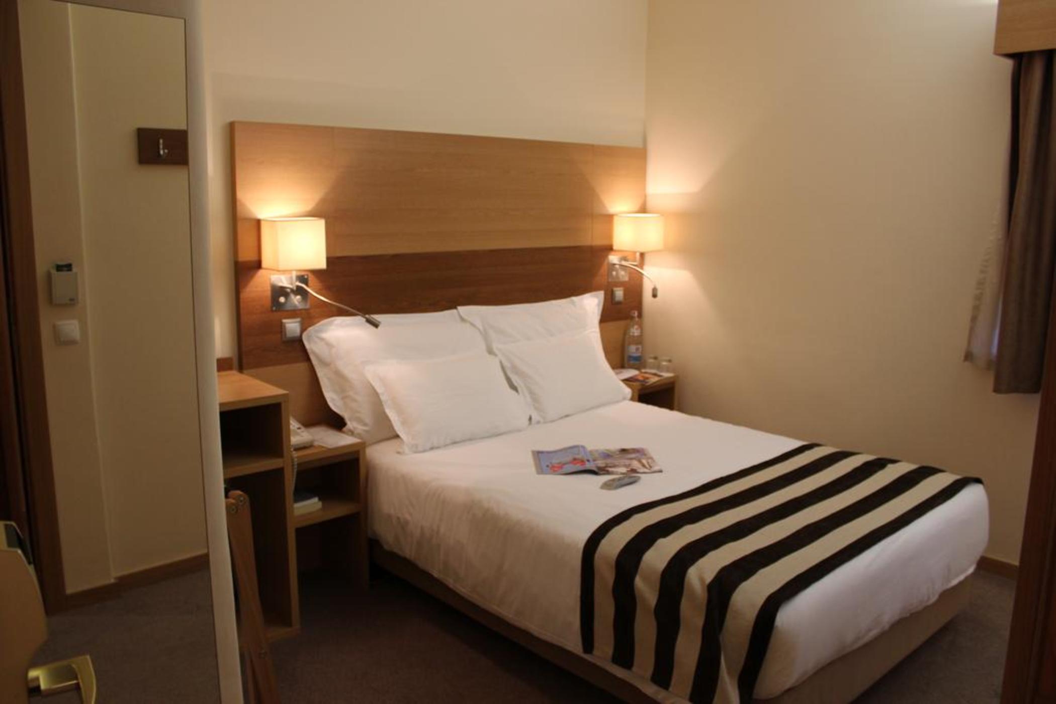 Basic, Double Bed