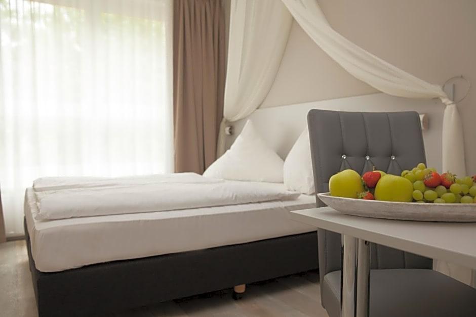 Hotel Kiez Pension Berlin 18/23