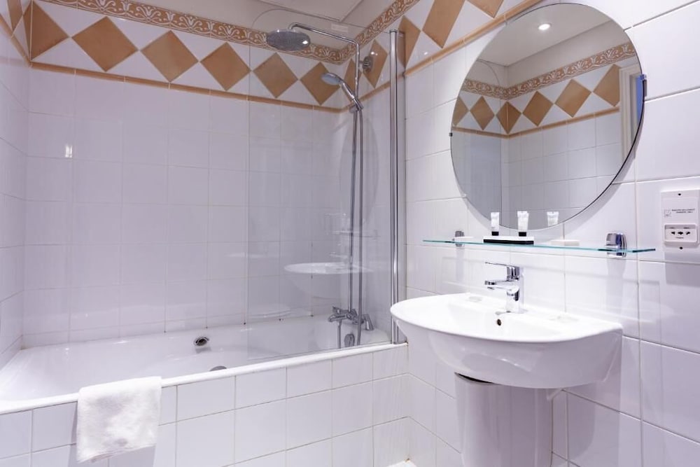 HOTEL ATLANTIS SAINT GERMAIN DES PRES 54/55