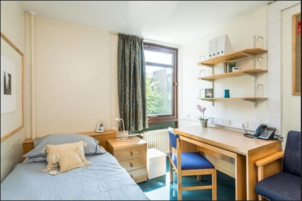 Pollock Estate - Summer Accommodation 14/56