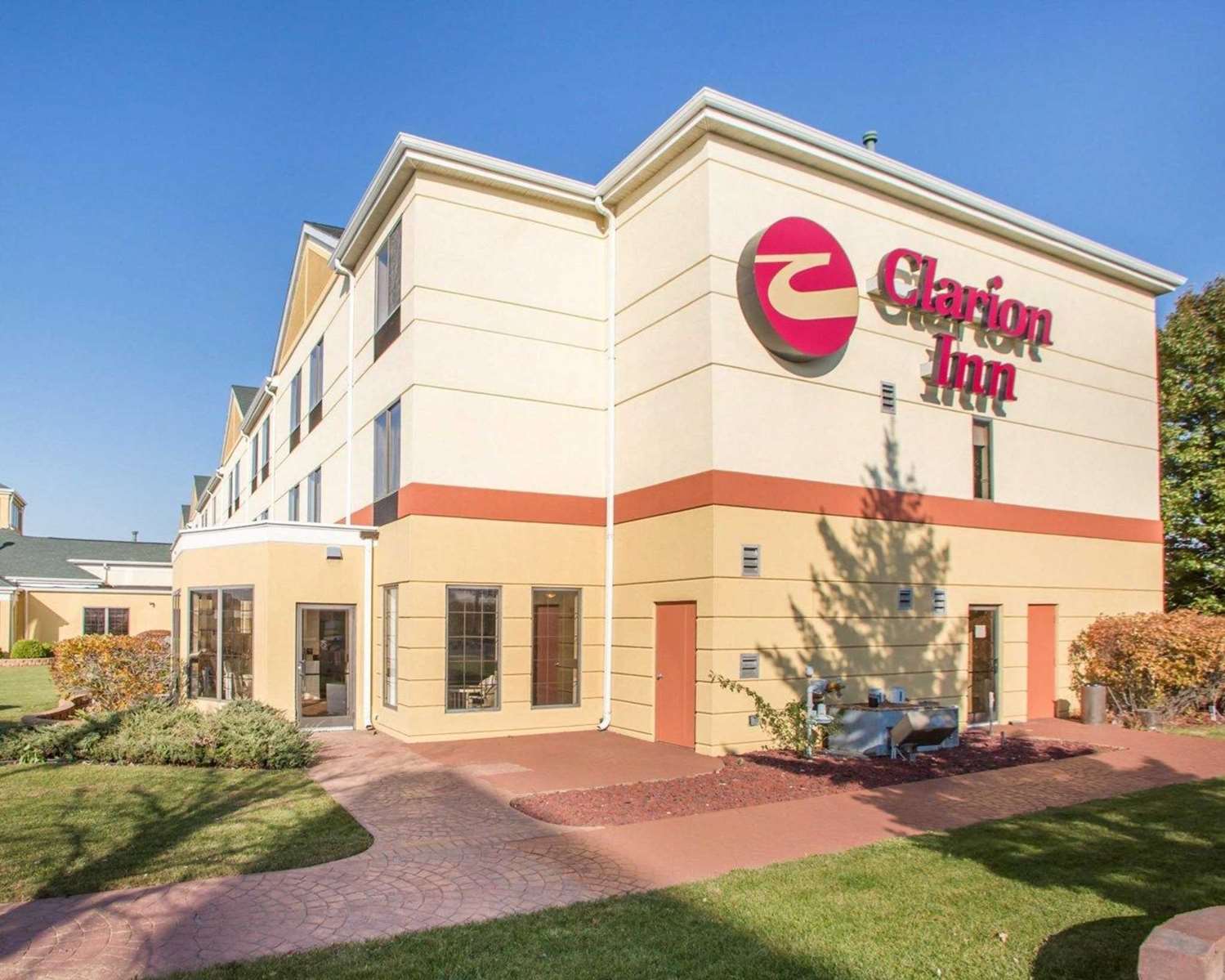La Quinta Inn & Suites by Wyndham South Holland 1/20