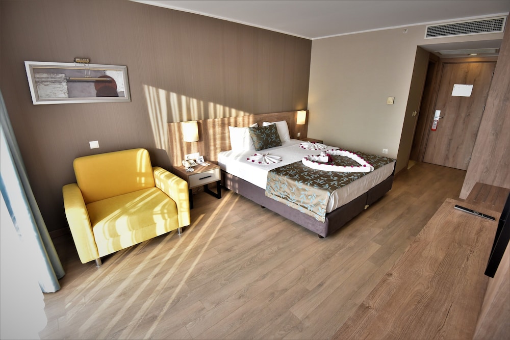 STANDARD, DOUBLE OR TWIN BED