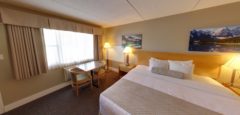 Days Inn By Wyndham Golden 7/41