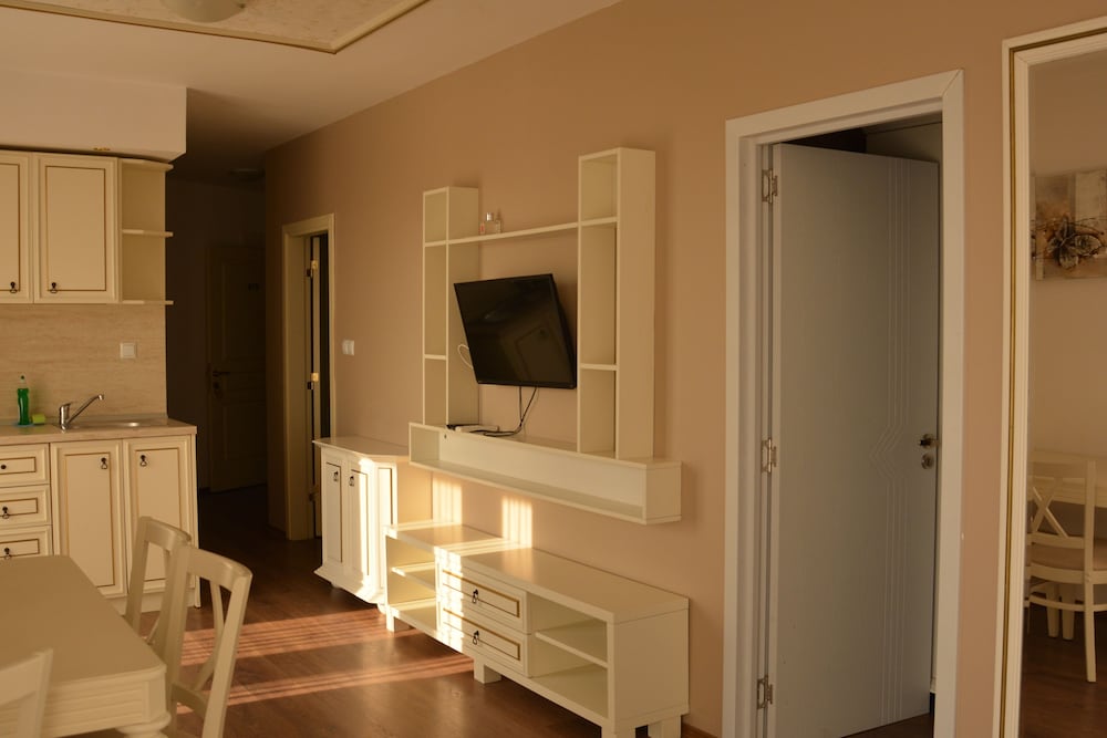 Golden Rainbow Vip Residence 53/71