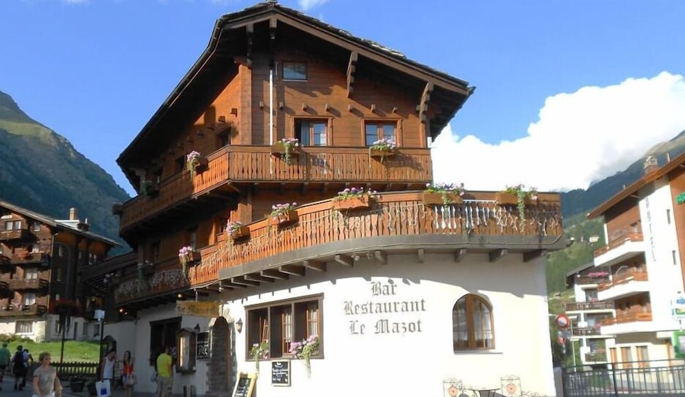 Hotel-Restaurant Le Mazot 1/27