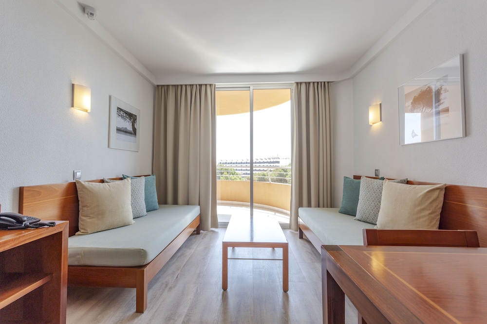Marins Beach Club Adults Only 34/50